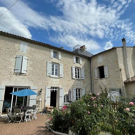 Chambre Chez L'Habitant, Au Moulin Du Bonheur Le Bourdet エクステリア 写真